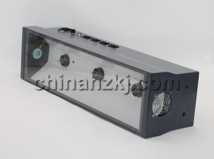 三聯(lián)式固定頻閃燈